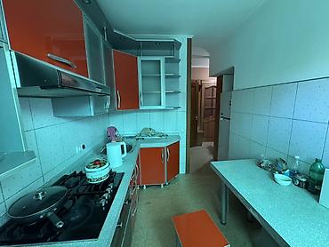 Үйлөр: 4 бөлмө, 48 м², 1 соток, Бишкек, Менчик ээси — 8