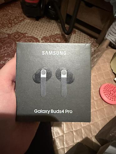 Аудиотехника: Samsung Galaxy Buds4 Pro — полностью беспроводные наушники в фирменной — 1
