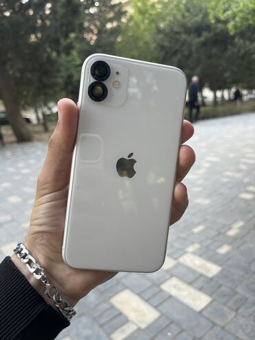Apple iPhone: IPhone 11, 128 GB, Ağ, Barmaq izi, Simsiz şarj, Face ID