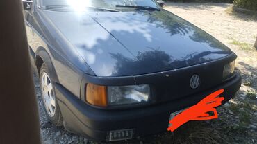 продаю жетта: Volkswagen Passat: 1989 г., 1.8 л, Механика, Бензин, Универсал