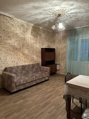 panel evler: Mənzil Yeni Günəşldə Q massivində Azperol və Bravo Supermarketlə — 2