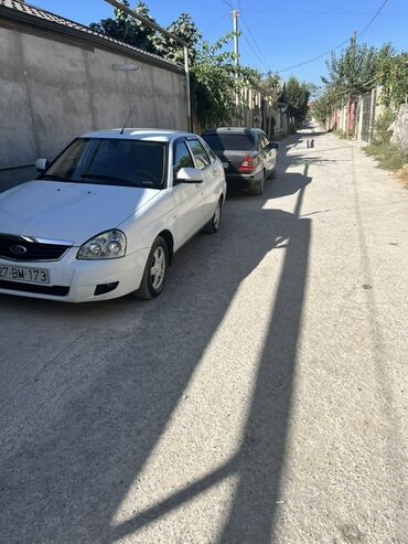 VAZ (LADA): VAZ (LADA) Priora: 1.6 l | 2012 il 268706 km Sedan — 4