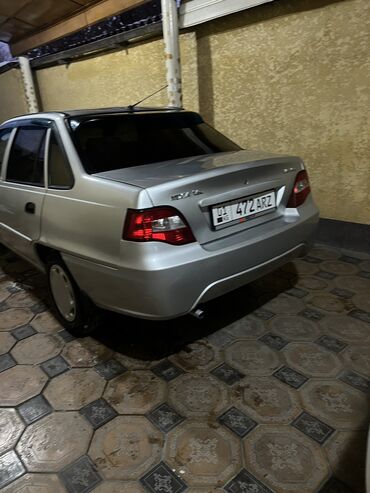 Daewoo: Daewoo Nexia: 2010 г., 1.6 л, Механика, Бензин, Седан