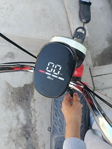 mini kuper: Электроскутер iBike красного цвета. Компактная городская модель с — 2