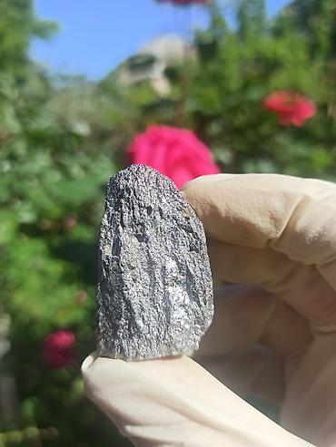 Metal Tərkibli Təbii Daşların Satışı – Nadir Kolleksiya Nümunəsi 💎 Bu lalafo.az -da Metal Tərkibli Təbii Daşların Satışı – Nadir Kolleksiya Nümunəsi 💎 Bu