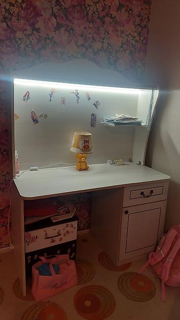 kompiter masası: Uşaq/yeniyetmə otağı üçün funksional yazı masası - Rəng: açıq — 1