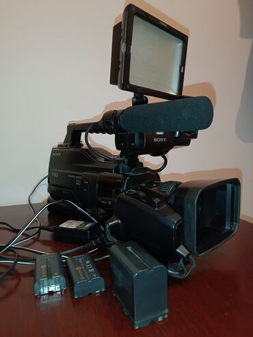 прожектор для видеокамера: Видеокамера Sony-1500 сатылат. Абалы жакшы. Комлектте баары бар. Баасы