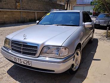 mersedes a klas: Mercedes-Benz C-Sinfi (W202) sedan - Gümüşü rəng, 4 qapı, arxa — 1