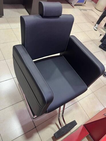 Digər salon, tibbi mebel: Berber kreslosu yep yenidir sekildeki kimidir karopkadadi acilmayib