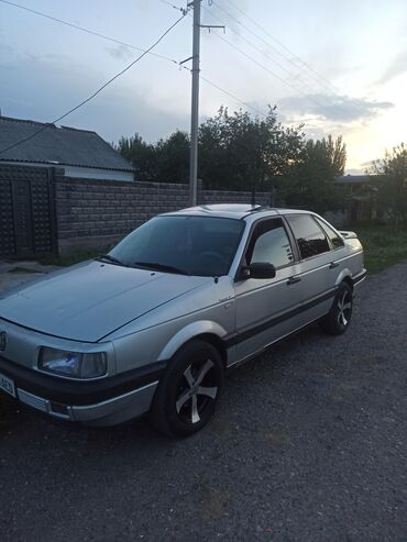 Volkswagen: Volkswagen Passat: 1990 г., 1.8 л, Механика, Бензин, Минивэн