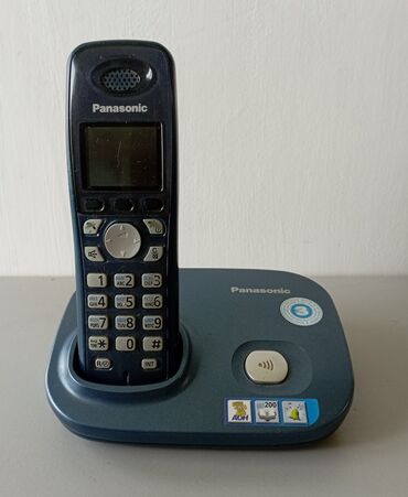 старые кнопочные телефоны: Радиотелефон Panasonic KX-TG8011CA с базой Комплект: - Трубка