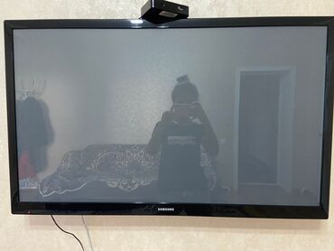 телевизор самсунг с подставкой: Продам телевизор Samsung 43 дюйма в связи с ненадобностью В отличном