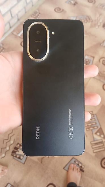 Смартфон Redmi (серия с надписью REDMI на задней крышке), черный цвет