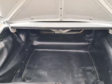 VAZ (LADA): Model: Lada 2107 (VAZ) Kuzov: sedan, ağ rəng Yanacaq: benzin Ötürücü — 7