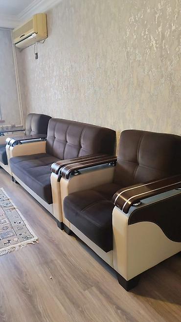 salon kreslo: Qonaq otağı üçün dəst – 1 ədəd ikili divan, 1 ədəd üçlü divan və 2 — 4