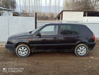 дом в колесах: Volkswagen Golf: 1992 г., 1.8 л, Механика, Бензин, Седан