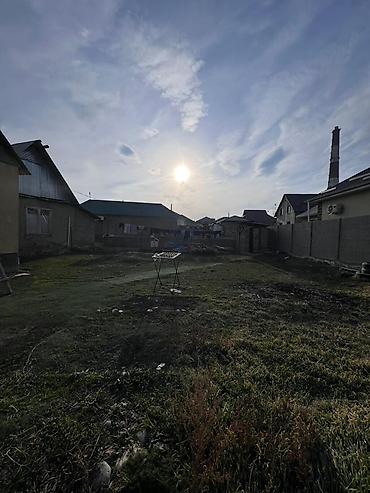 Продажа коттеджей и домов: Продается земельный участок с 2х комнатной времянкой в развивающем at lalafo.kg — 6 Продажа коттеджей и домов: Продается земельный участок с 2х комнатной времянкой в развивающем — 6
