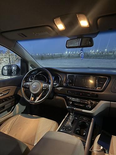 Kia: Kia Carnival: 2017 г., 2.2 л, Автомат, Дизель, Минивэн — 9