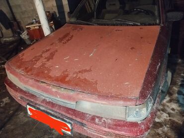 Toyota: Toyota Camry: 1988 г., 2 л, Механика, Бензин