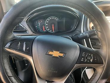 Chevrolet: Chevrolet Spark: 2017 г., Автомат, Бензин, Хэтчбэк — 4