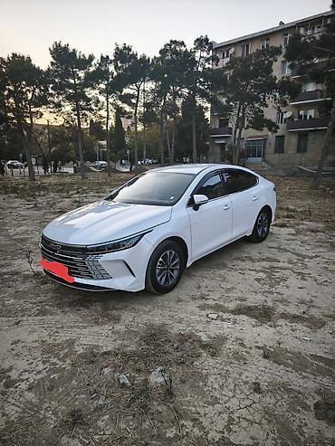ef 10 bmw qiymeti: 2025 model BYD Destroyer 05 DM-i plug-in hibrid sedan - 2025-in sonu — 6
