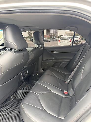 Toyota: Toyota Camry: 2018 г., 2.5 л, Вариатор, Гибрид, Седан — 6