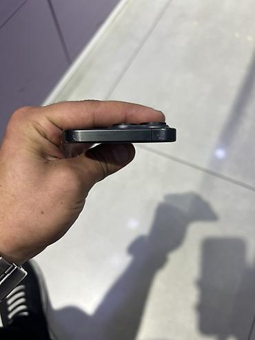 iphone telefon divar kagizlari: IPhone 15 Pro, 128 GB, Graphite, Face ID — 7