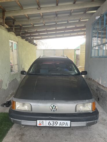 Volkswagen: Volkswagen Passat: 1992 г., 1.8 л, Механика, Бензин, Универсал