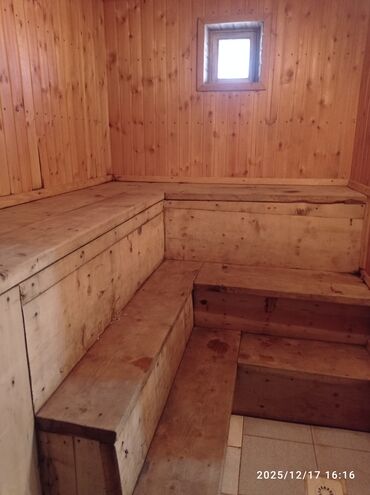 Посуточная аренда домов: Сдаётся дом по суточно в центре города Каракол,просторный 5комн дом — 14