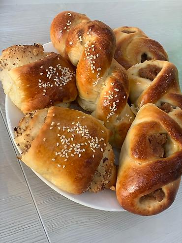 корица: Печем самые вкусные в городе домашние булочки и наполеон . Наша — 3