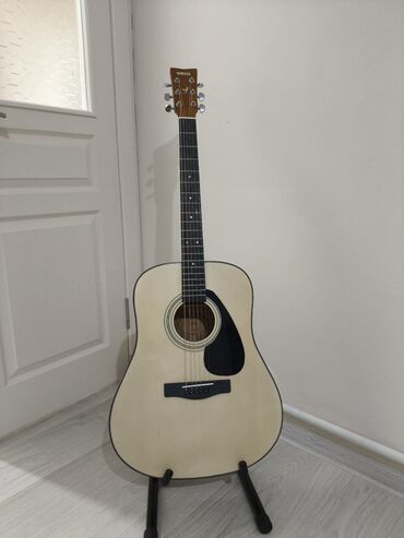 Гитары: "YAMAHA F310 " Срочно продаётся акустическая гитара Ямаха ф310 в