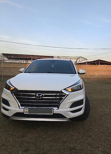 Hyundai: Hyundai Tucson – ağ rəngli, şəhər və kənar səfərlər üçün universal — 6