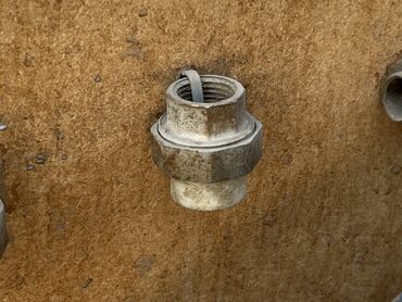 шестигранник: Адаптер, Материалы: Металл