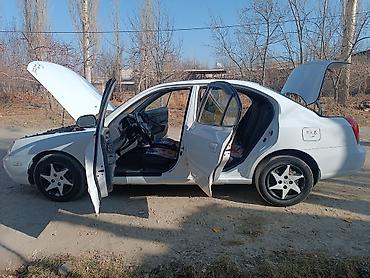 мотор краун: Hyundai Elantra: 2002 г., 1.6 л, Механика, Бензин, Седан — 5