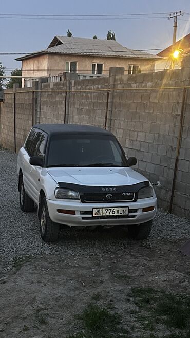 Toyota: Toyota RAV4: 1996 г., 2 л, Механика, Бензин, Внедорожник