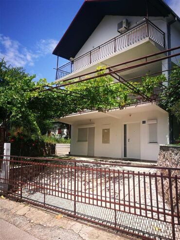 kuca beograd: 80 sq. m, 4 bedroom
