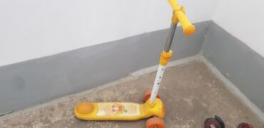 eilik robot цена бишкек: Детский самокат, Трёхколёсный, Б/у