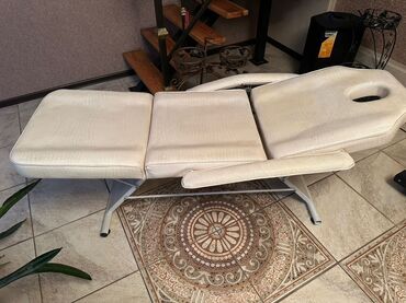 маникюрные стулья: Косметологическая/массажная кушетка с регулировкой положений -