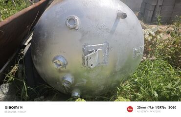 бак расширительный: Бак, Металл