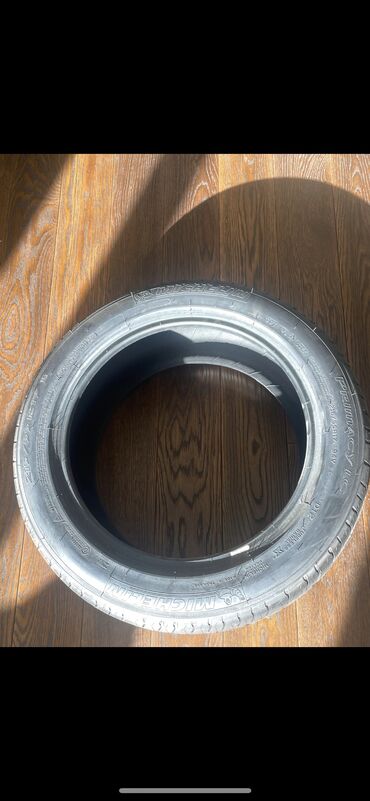Təkərlər: 215/55/R17 michelin original teker,islenmeyib yenidir