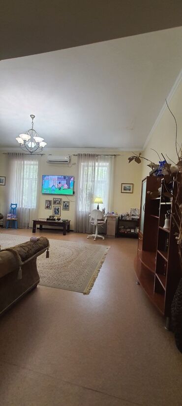 гостивой дом бишкек: 3 комнаты, 89 м², Сталинка, 2 этаж, Косметический ремонт