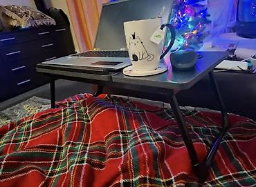 stalak za laptop: Temudan alinmishdi 40 azn. Hal hazirda satilir 25 azn. Ideal — 3