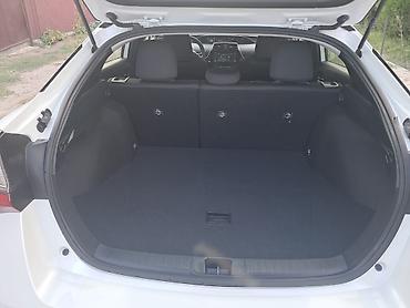 toyota platz: Toyota Prius: 2022 г., 1.8 л, Вариатор, Гибрид, Лифтбек — 5
