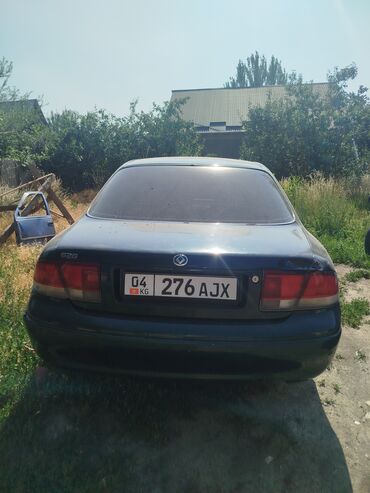 запчасть на мазда 6: Mazda 626: 1992 г., 2 л, Механика, Бензин, Седан