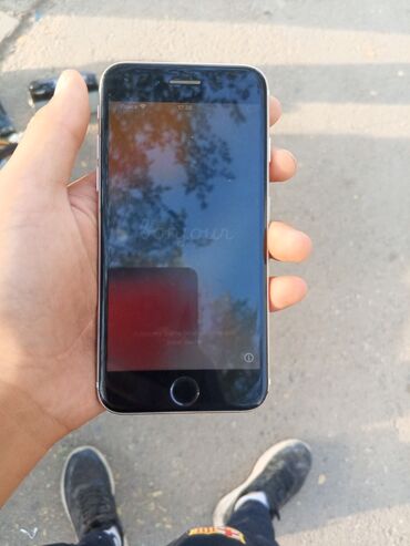 iphone 7 в рассрочку: IPhone 7, Күмүш