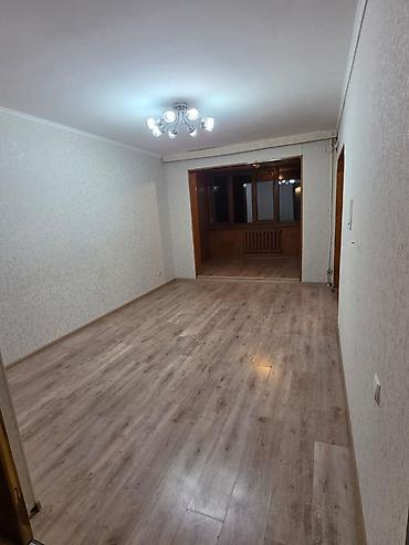60: 3 комнаты, 60 м², 7 мкр 104 серия, 1 этаж, Свежий ремонт — 4
