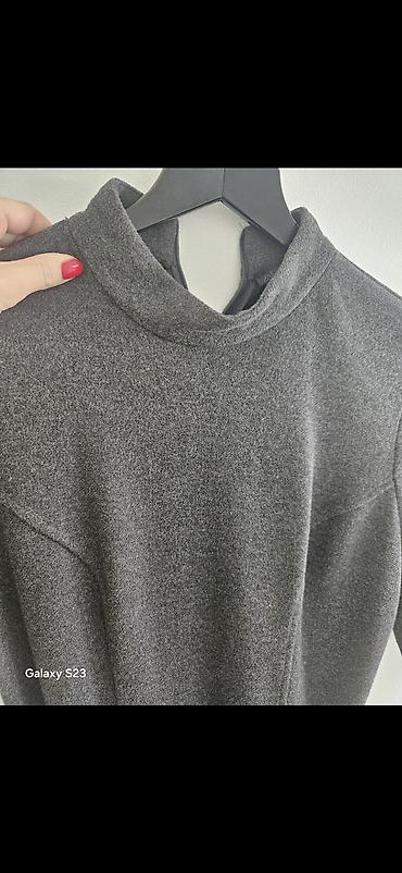 sergio tacchini motion m: Zara siva nova haljina s velicina bez etikete — 2
