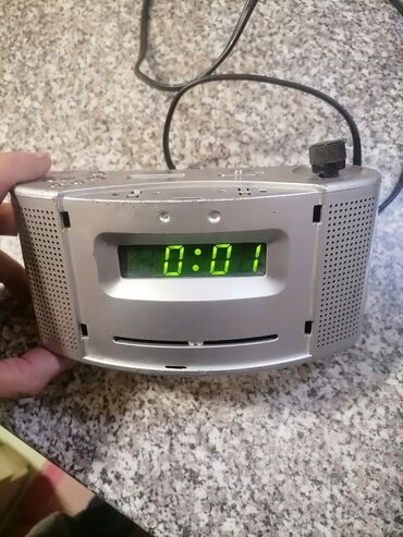 sive farmerke tamno: Alarm clock, color - Grey, Used
