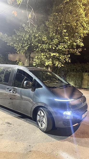 шаттл: Hyundai Staria: 2022 г., 3.5 л, Автомат, Бензин, Минивэн — 6