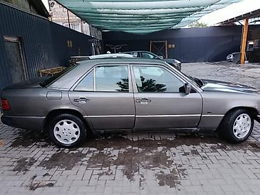 Mercedes-Benz W124: 1990 г., Седан at lalafo.kg Mercedes-Benz W124: 1990 г., Седан